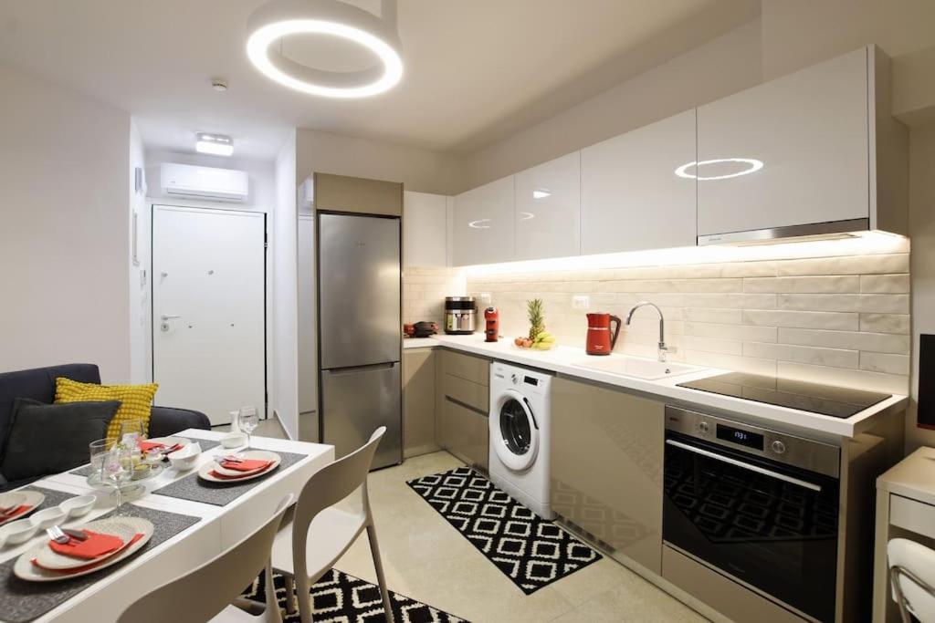 Uni Cozy City Apartment Rhodes City Екстериор снимка