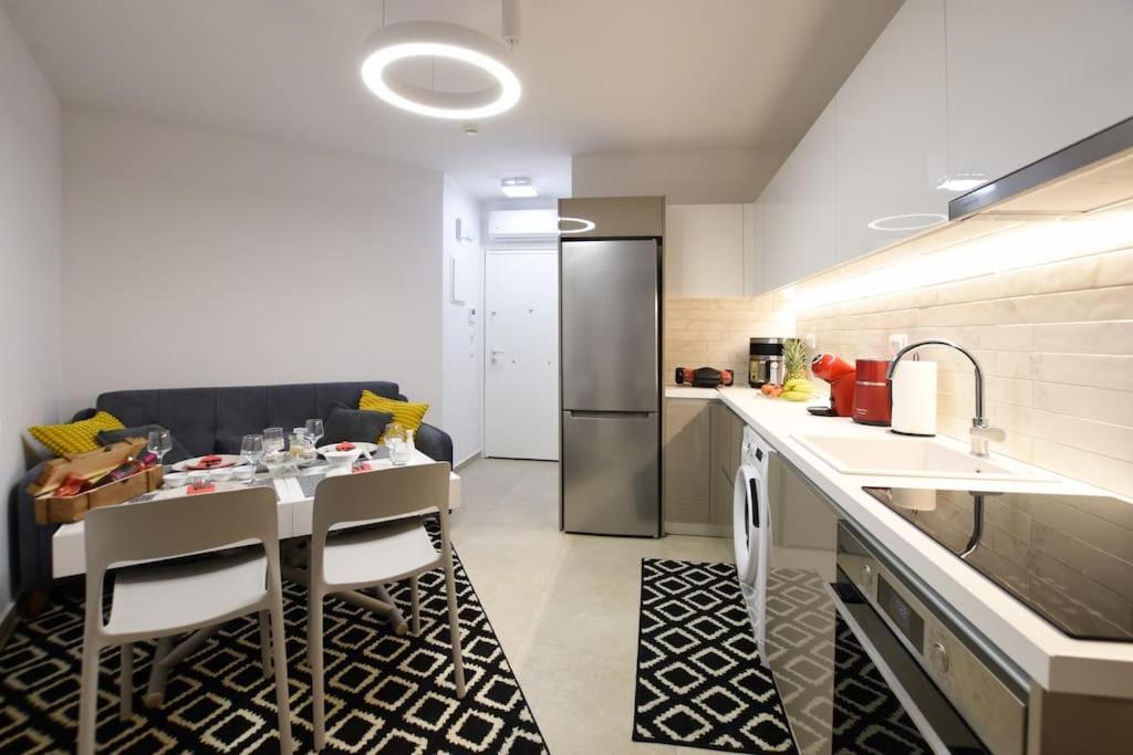 Uni Cozy City Apartment Rhodes City Екстериор снимка